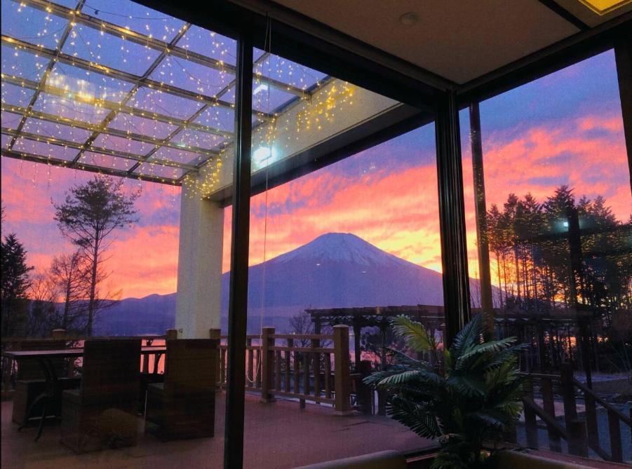 Fuji Yamanakako Resort Hotel Exteriör bild